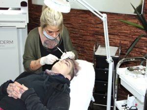 Microblading 2 Techniken in einer Ausbildung @ Revolution-Beauty Resort Solingen | Solingen | Nordrhein-Westfalen | Deutschland
